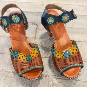 Spring Step L'Artiste Jive sandals "Camel Multi" colorway whimsical funky size 9